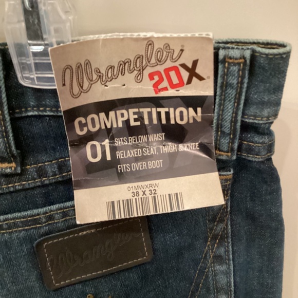 Men's Wrangler® 20X® 01 Competition 38X32 Relaxed Fit River Wash Jean 01MWXRW - Picture 13 of 14